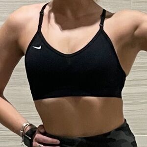 Nike sports bra black small